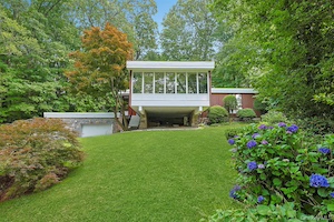 20 Sprain Valley Road